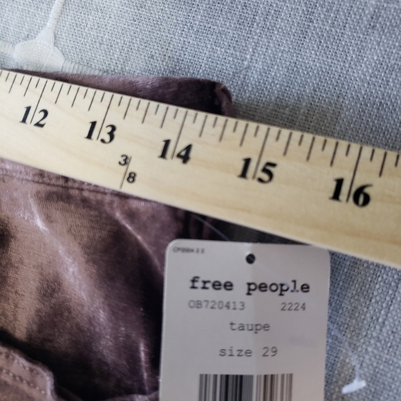 NWT Free People Velvet Crop Flare, Size 29 - Picture 12 of 16